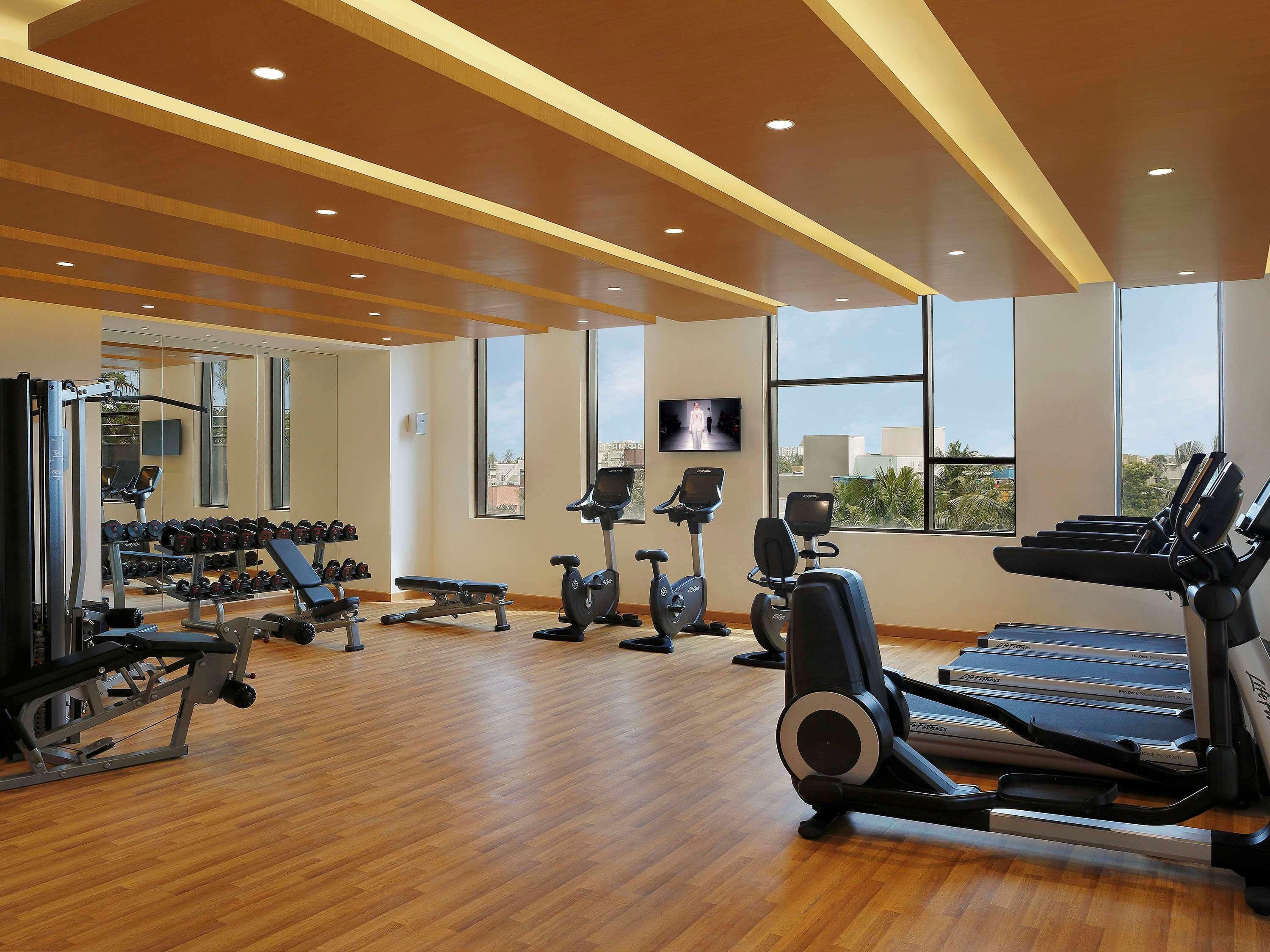 Novotel Chennai Sipcot 외부 사진 The gym at the hotel